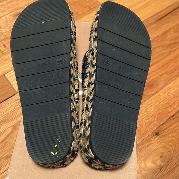 Juncal Aguirre Sandals - Picture 2 of 3